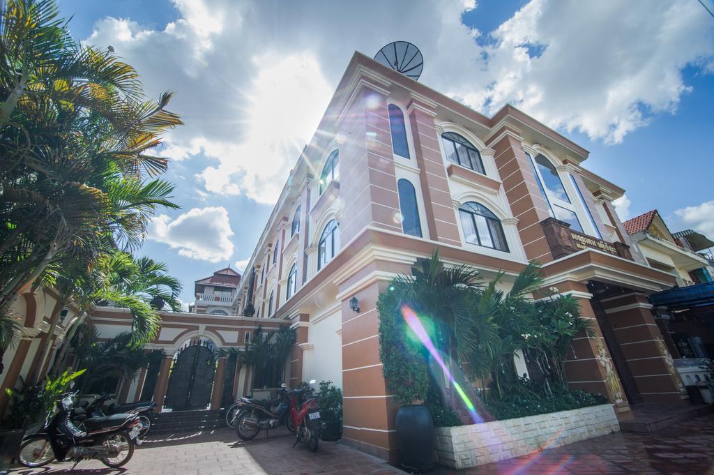 Reaksmey Chanreas Hotel Siem Reap Esterno foto